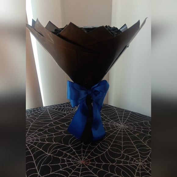 Eternal Roses Bouquet - Picture 3 of 5